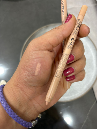 مداد چشم شمعی رنگ کرم